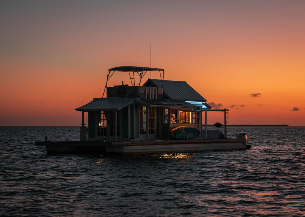 photo of a houseboat at dusk
